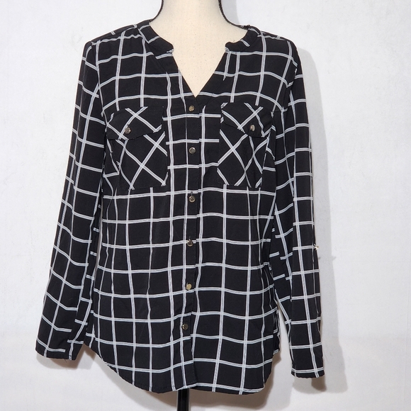 Notations Black and White Checkered Long Sleeve Button Front Blouse, Medium - Picture 1 of 12